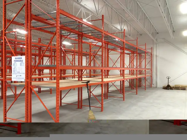 NEW & USED PALLET RACKING - USED RACKING in Industrial Shelving & Racking in Barrie - Image 10