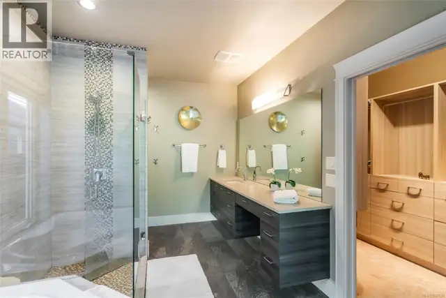 3172 Royal Vista Way Courtenay, British Columbia in Houses for Sale in Comox / Courtenay / Cumberland - Image 38