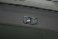 This Audi RS 6 Avant delivers a Twin Turbo Gas/Electric V-8 4.0 L/244 engine powering this Automatic... (image 9)