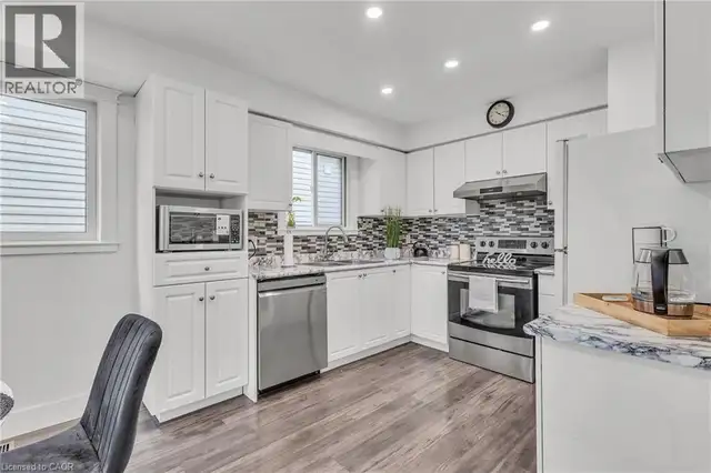 425 ERINBROOK Drive Kitchener, Ontario in Houses for Sale in Kitchener / Waterloo - Image 15