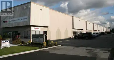 This 2,720 sq. ft. office/warehouse space is located on Broadway Street in Port Coquitlam. Centraliz...
