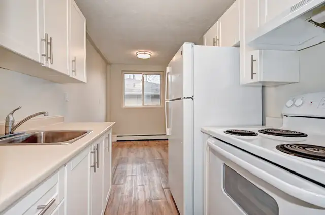 Fergus 1 Bedroom Apartment for Rent: in Long Term Rentals in Guelph - Image 14