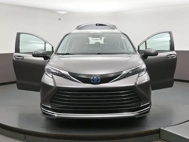 2024 Toyota Sienna XLE in Cars & Trucks in Dartmouth - Image 56