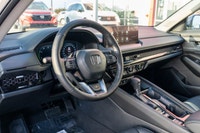 Trip Computer,Remote Engine Start,Power Passenger Seat,Heated Steering Wheel,Power Mirror(s),LED Hea... (image 9)