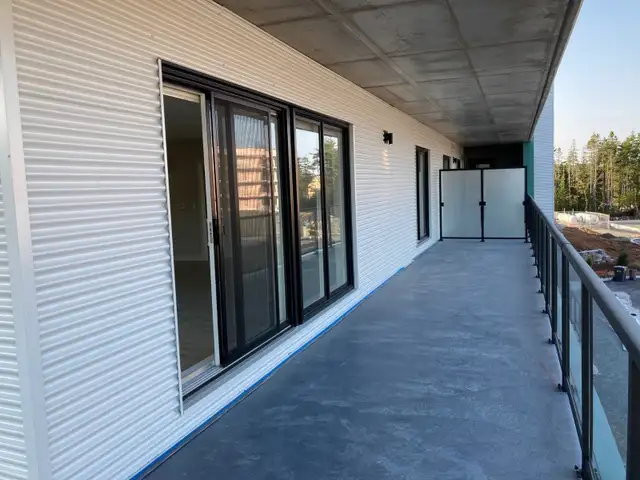 Wrap Around Deck; 2 bdrms+2 bthrm; SHIRAZ 50 + in Long Term Rentals in City of Halifax - Image 20