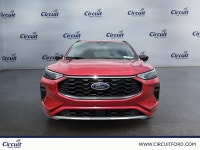Découvrez le Ford Escape ST-Line 2022 AWD. Le VUS compact qui ne fait aucun compromis : une allure a... (image 2)