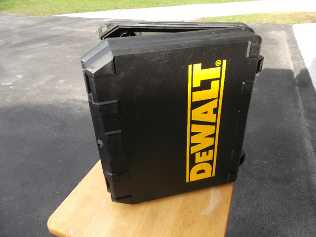 LOT OF DEWALT  TOOLS AND PRODUCTS in Power Tools in Belleville - Image 3