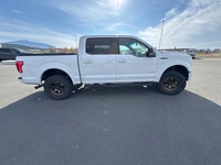 Bluetooth, A/C, Aluminum Wheels, Remote Keyless Entry! SALES HOTLINE sales@cranbrooktoyota.com |250-... (image 5)