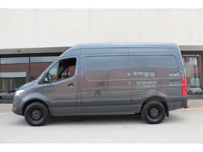 ONLY 19,000!!! , YES , ONLY 19,000 KM!!! 2022 MERCEDES SPRINTER 2500 - 144 - HIGH ROOF -- 3.0L V6 PO...
