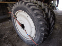 380/90R46 tires and rims