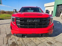 2024 GMC SIERRA 1500 Elevation 4x4 Crew clocking only 41,622 kms and featuring the robust 5.3L V8 en... (image 1)