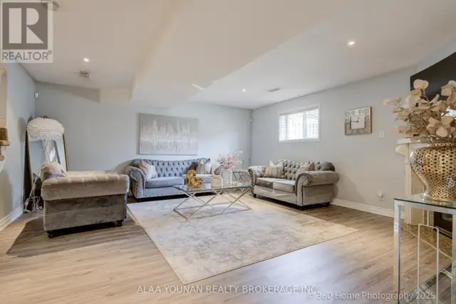 84 HILLGARDEN DRIVE Hamilton (Stoney Creek Mountain), Ontario in Houses for Sale in Hamilton - Image 19