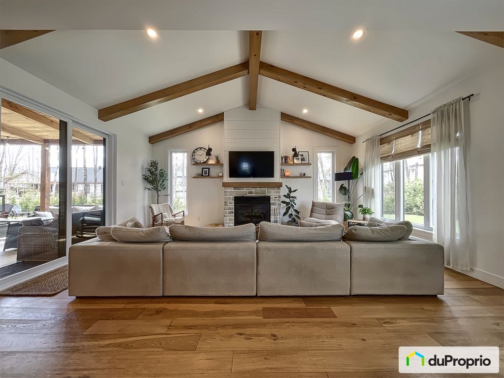 $619,000 - Bungalow for sale in St-Ambroise-De-Kildare — photo 3