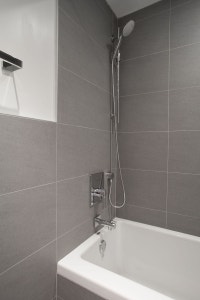 Akelius two bedroom apartment for rent. Located near Doctor Penfield in the Downtown - McGill neighb... (image 6)