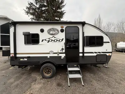 Welcome to Rock Island RV FULL WEBSITE LINK ----- https://forestriverinc.com/rvs/r-pod/RP-194/11750T...