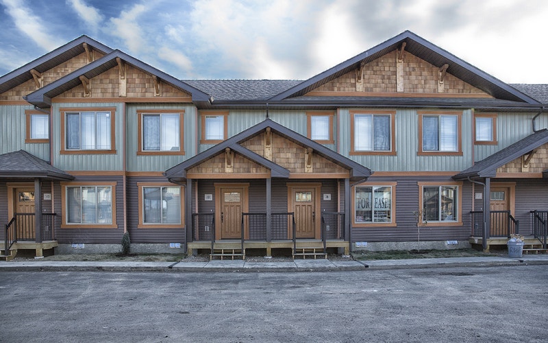 *Upgraded Breahill Townhouse Three Bedrooms!* Long Term Rentals