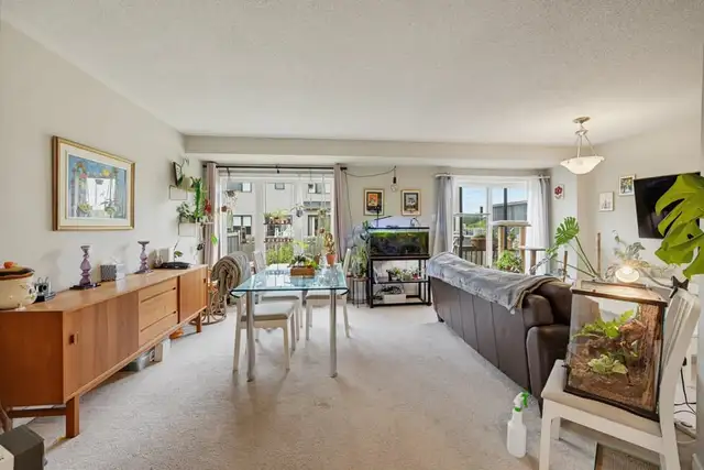 House for Rent Ottawa 102 Nacarat Street in Long Term Rentals in Ottawa - Image 3