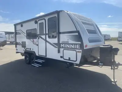 Welcome to Eldorado RV Sales, the longest running dealership in Southern Alberta! Equipped With: Par...