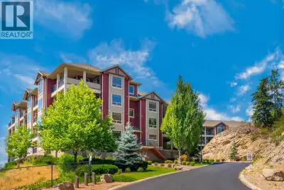 Welcome to this beautiful secure gated community Terravita!!! Driving in you will instantly notice t...