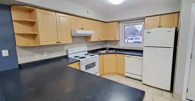 Welcome to Lakeshore Valley at 246 Lakeshore Road. Located on the North-end of St Catharines in a se...