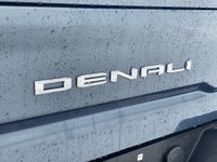 AMVIC Licensed Dealer STOCK # T4102225 AMVIC LICENSED DEALER This 2026 GMC Sierra 2500 Denali Ultima... (image 6)