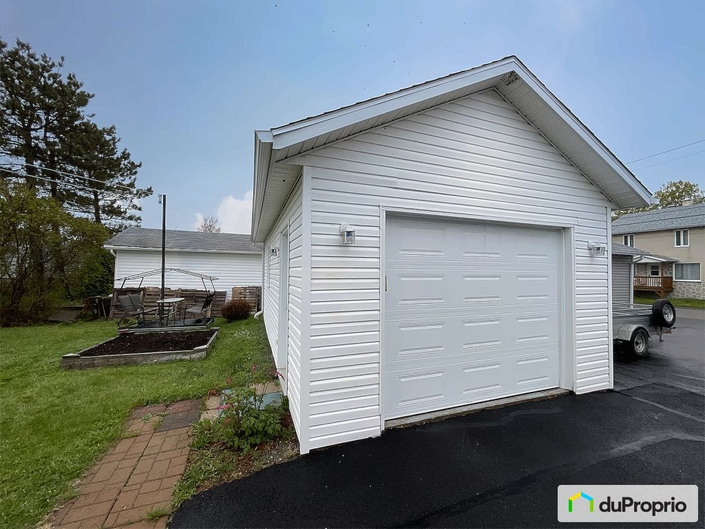 $230,000 - 1 1/2 Storey for sale in Trois-Pistoles — photo 2