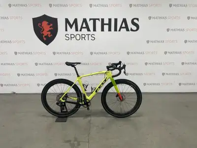 Concessionnaire des véhicules neufs et d'occasion. GRAVEL VÉLO FELT BREED Adv. Force 1 AXS 2024 FINA...