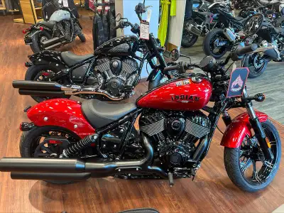 BUY NOW AND SAVE $2,500 OFF MSRP! 2024 Indian Motorcycle® Chief Dark Horse® Sunset Red Metallic THUN...