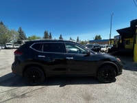 THE 2020 NISSAN ROGUE S OFFERS A PERFECT BALANCE OF COMFORT, EFFICIENCY, AND VERSATILITY. WITH SMOOT... (image 5)