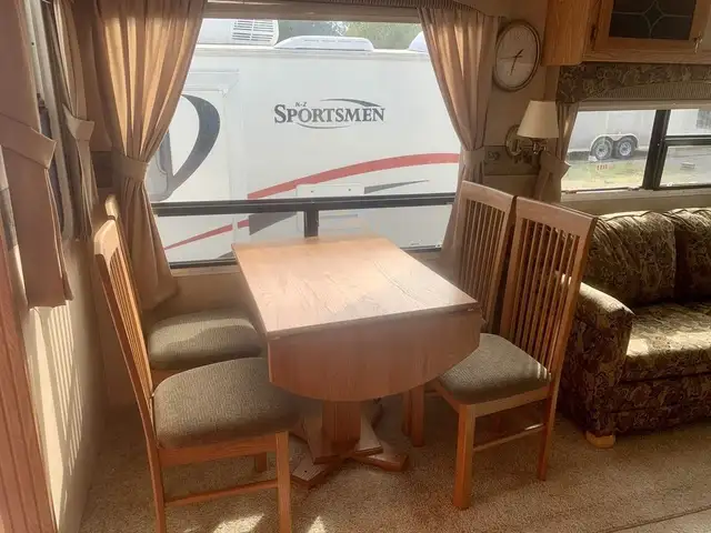 2007 Cedar Creek 36CDTS in Travel Trailers & Campers in Penticton - Image 2