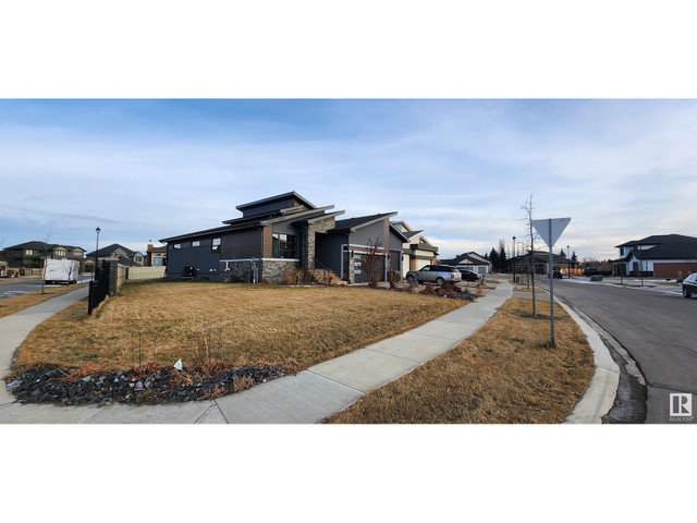 19 EASTON CL St. Albert, Alberta in Houses for Sale in St. Albert - Image 4