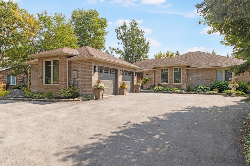 Beautiful Custom Built Bungalow Nestled Amongst Gardens Houses for Sale Barrie Kijiji