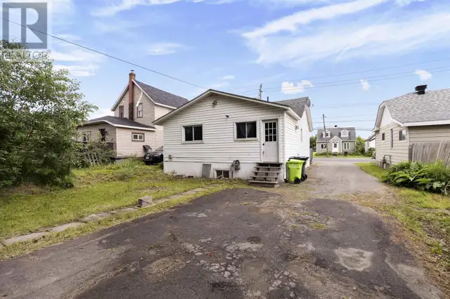 561 Wellington ST W Sault Ste. Marie, Ontario in Houses for Sale in Sault Ste. Marie - Image 4