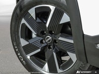 This Nissan Kicks has a durable Regular Unleaded I-4 2.0 L/122 engine powering this Variable transmi... (image 7)