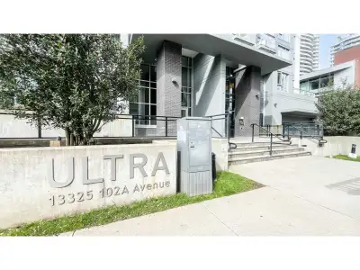 Set in West Village, this home offers vibrant urban living in Surrey's growing City Centre. Simon Fr...