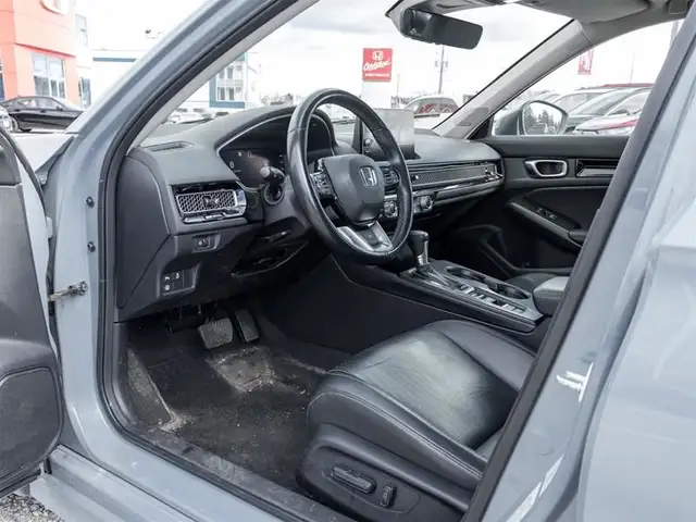 2022 Honda Civic Sedan Touring in Cars & Trucks in Oakville / Halton Region - Image 9