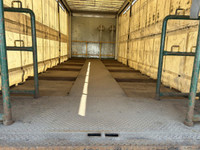 Ryder Stock ID: 413116 Transmission Type/Speed: MANUAL 10 Engine: DIESEL DD13'10 12.8 370/180 Horse... (image 9)