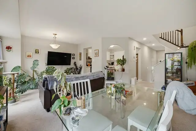 House for Rent Ottawa 102 Nacarat Street in Long Term Rentals in Ottawa - Image 4