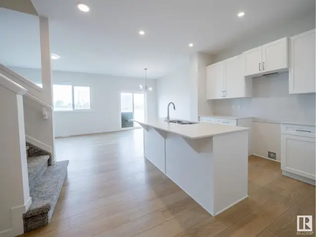 2511 211 ST NW Edmonton, Alberta62864759513345121