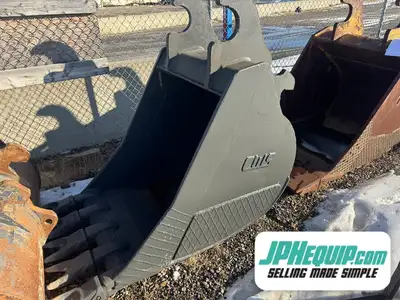 CWS 300 Series Excavator Dig Bucket 42 WE SHIP DIRECT TO YOU, USA, and Worldwide!! Financing Availab...