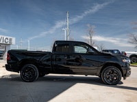 Welcome to 400 Chrysler Dodge Jeep Ram. Powerful 3.6L V-6 engine - 4x4 drivetrain for superior tract... (image 8)