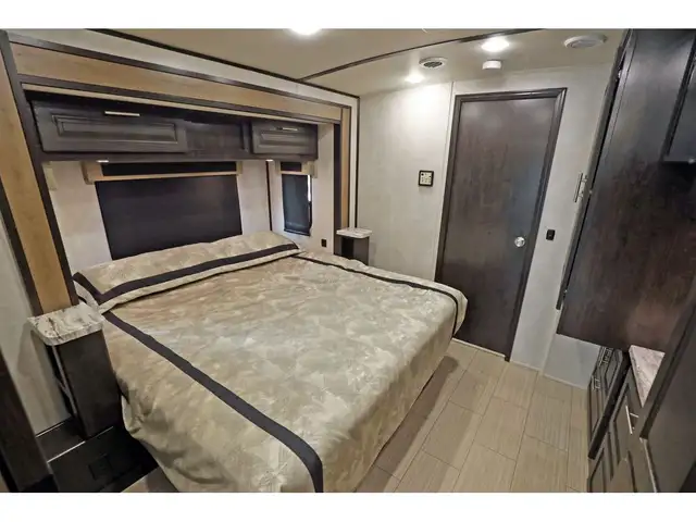 2020 Forest River FR3 34 DS Classe A VR / RV 2 Extension + Foyer in RVs & Motorhomes in Laval / North Shore - Image 22