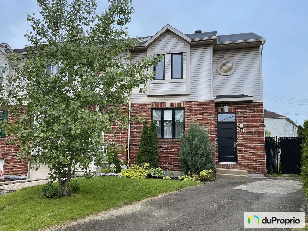 $659,900 - Townhouse for sale in Chomedey — photo 1