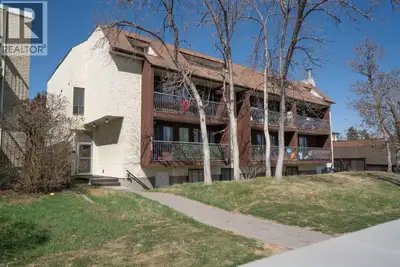 GREAT LOCATION.. Lovely TWO bedroom top floor unit in a nice building. Spacious living room and a gr...