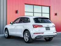 Carget Supercentre is proud to present this 2023 Audi Q5! EXTERIOR: IBIS WHITE INTERIOR: BLACK - 2.0... (image 7)