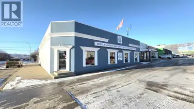 Approximately 6000 sq ft of space that includes ~1800 sq ft of warehouse/storage, mechanical area an...