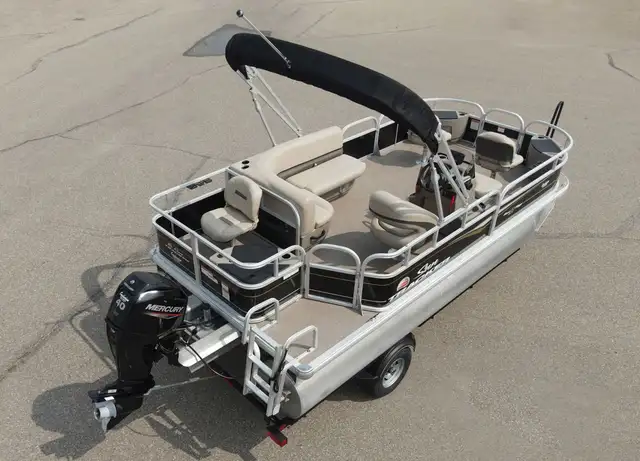2020 SUNTRACKER Bass Buggy 18 DLX Mercury 40 4Stroke Command Thr in Powerboats & Motorboats in Prince Albert - Image 8