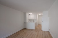 Akelius studio apartment for rent. Located near Sherbrooke in the Milton Park neighborhood, Montreal... (image 3)