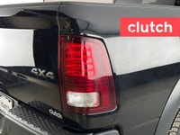 NO ACCIDENTS / CLEAN CARFAX / Auto Dimming Rearview Mirror, Front Heated Seats, Climate Control and... (image 9)