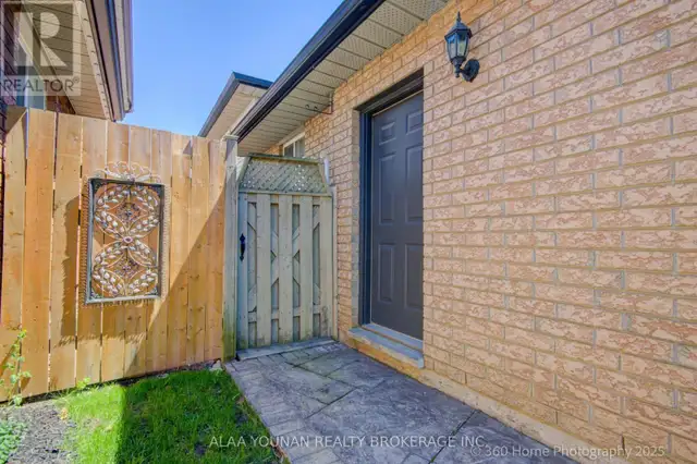 84 HILLGARDEN DRIVE Hamilton (Stoney Creek Mountain), Ontario in Houses for Sale in Hamilton - Image 39